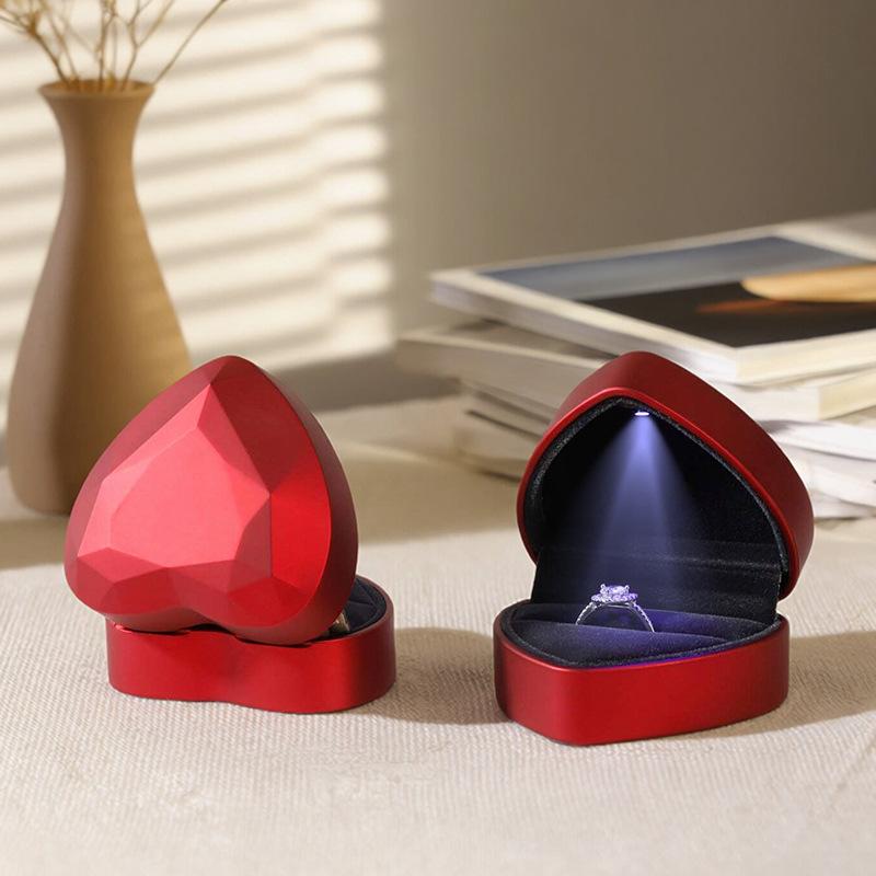 1 Buah Kotak Perhiasan LED Mew - Velvet Ring Box Led Light Proposal ulasan dan harga