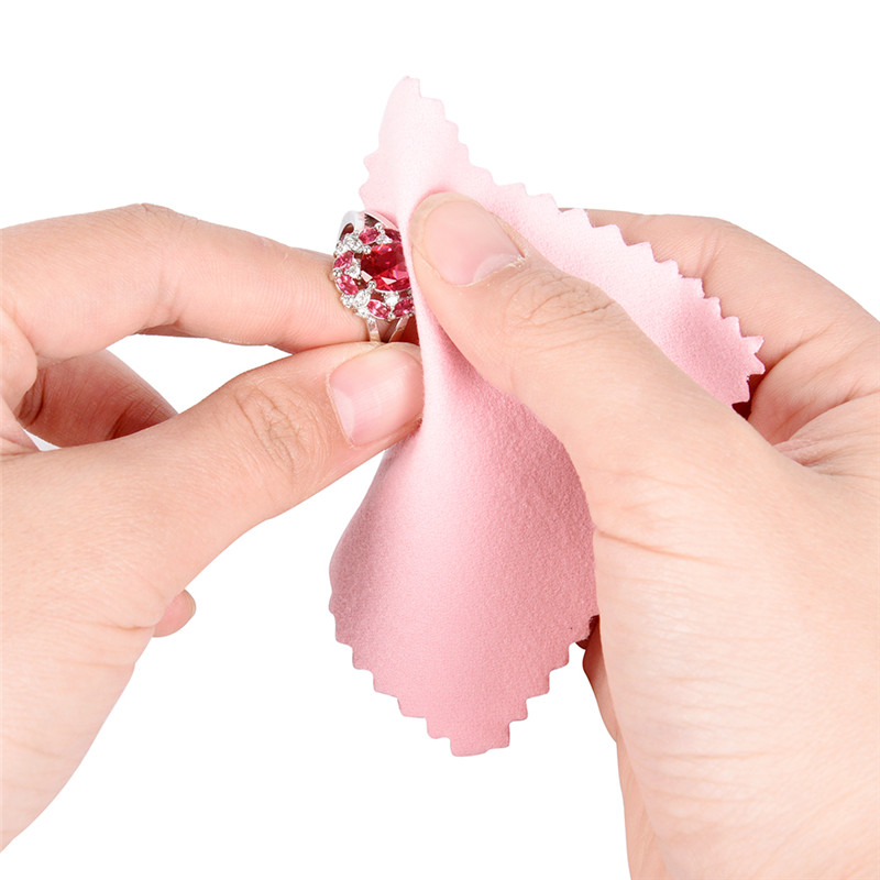 50 Buah Kain Pembersih Perhias - Jewelry Polishing Cloth Silver Cleaner ulasan dan harga